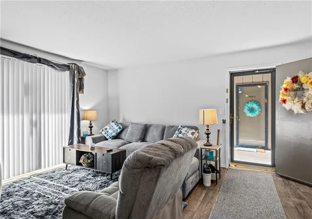 2nd image of 2260 Sunderland Rd #74W, Winston Salem, NC 27103 | MLS# 1227710