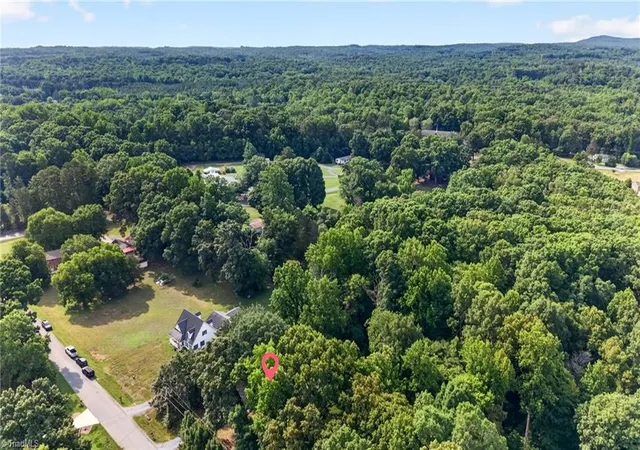 Homes for sale in Asheboro, NC | 2063 Country Trl, Asheboro, NC 27205 | MLS# 1225787