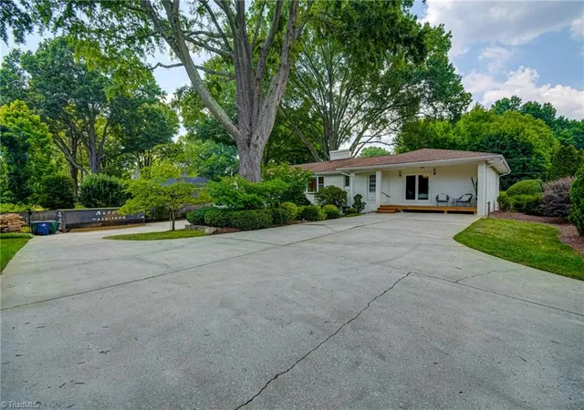 47th image of 2410 Bitting Rd, Winston Salem, NC 27104 | MLS# 1228321