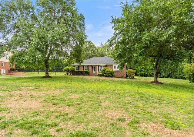 3rd image of 211 Hidden Creek Dr, Advance, NC 27006 | MLS# 1219425