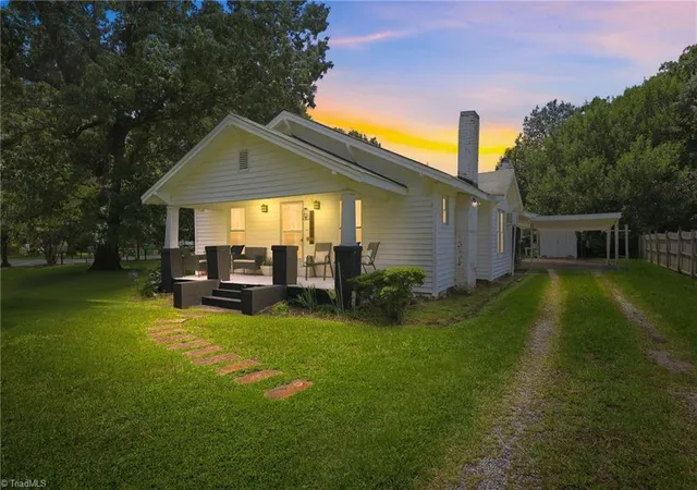 40th image of 106 Crestwood Cir, High Point, NC 27260 | MLS# 1230553