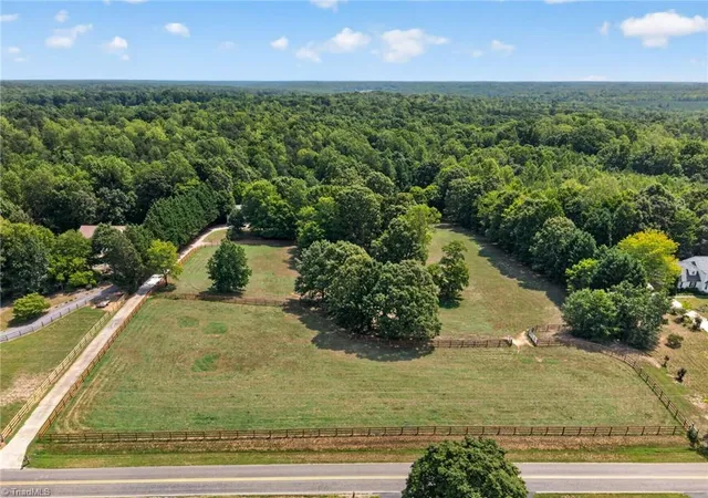 Photo 3 of Single family home for sale at 8546 Hudson James Rd, Summerfield, NC 27358 | MLS# 1231198 | Listing updated on 2026-09-17