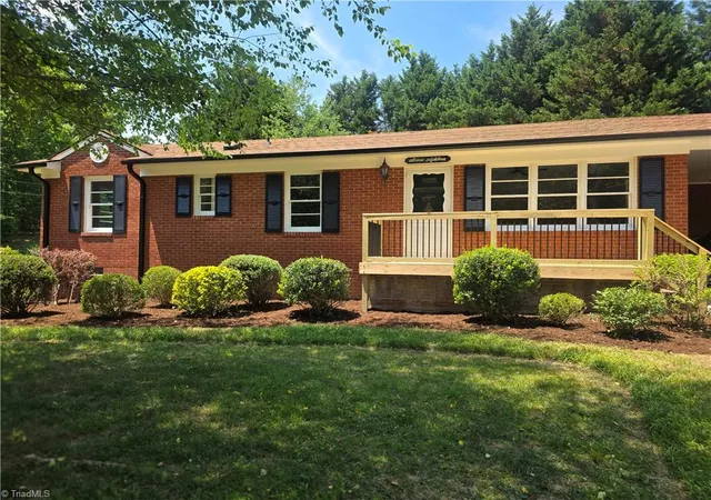 Homes for sale in Asheboro, NC | 1118 Timberlane, Asheboro, NC 27205 | MLS# 1221808