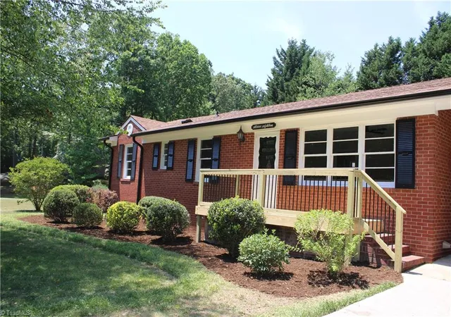 Homes for sale in Asheboro, NC | 1118 Timberlane, Asheboro, NC 27205 | MLS# 1221808