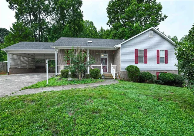 Photo 1 of Sale Pending at 3810 Crickett Ln, Winston Salem, NC 27105 | MLS# 1228288 | Listing updated on 2026-09-16