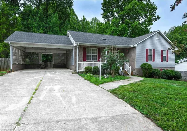 Photo 2 of Sale Pending at 3810 Crickett Ln, Winston Salem, NC 27105 | MLS# 1228288 | Listing updated on 2026-09-16