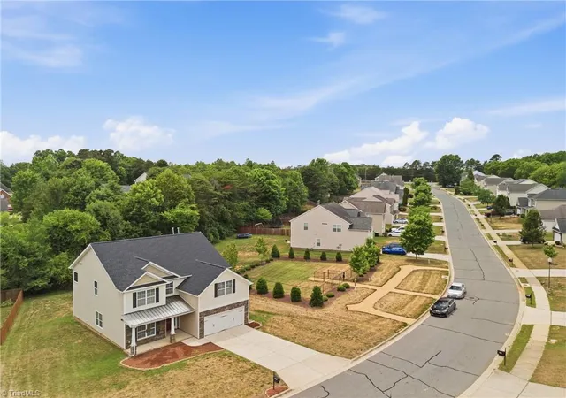 Homes for sale in Whitsett, NC | 2017 Heron Pointe Dr, Whitsett, NC 27377 | MLS# 1225144