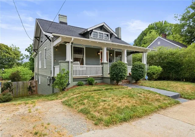 Photo 3 of Single family home for sale at 14 E Devonshire St, Winston Salem, NC 27127 | MLS# 1225214 | Listing updated on 2026-10-06
