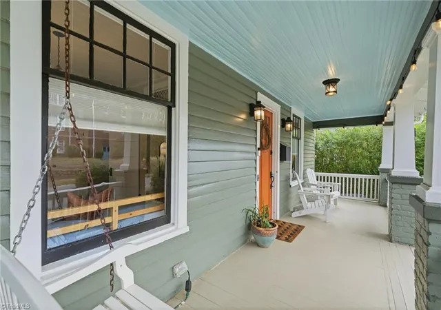 Photo 4 of Single family home for sale at 14 E Devonshire St, Winston Salem, NC 27127 | MLS# 1225214 | Listing updated on 2026-10-06