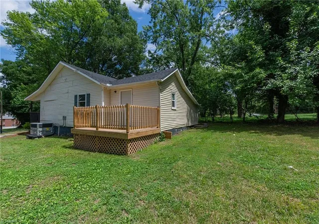 Homes for sale in Thomasville, NC | 304 Phillips St, Thomasville, NC 27360 | MLS# 1226640