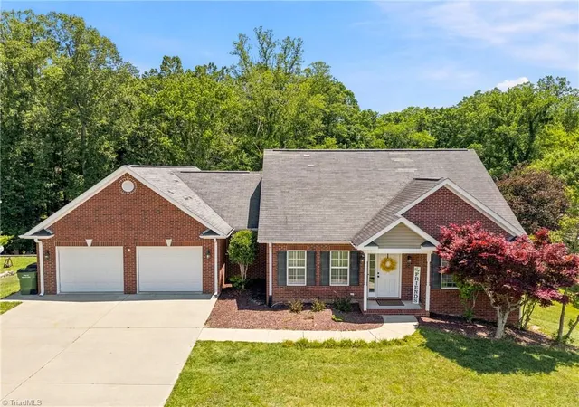 3rd image of 107 Hills Dr N, Mount Airy, NC 27030 | MLS# 1224329