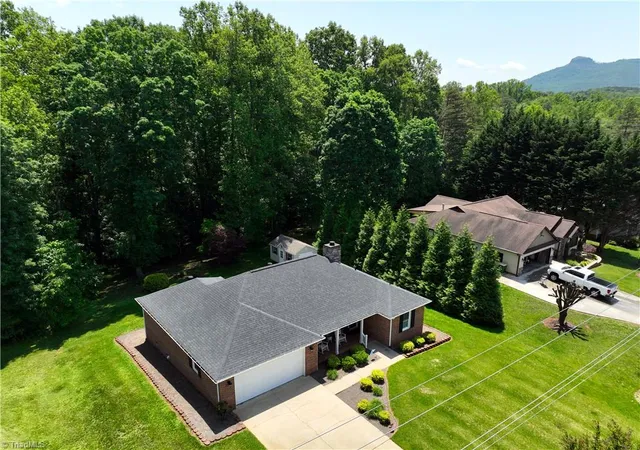 Homes for sale in Pilot Mountain, NC | 516 Lynchburg Rd, Pilot Mountain, NC 27041 | MLS# 1220313