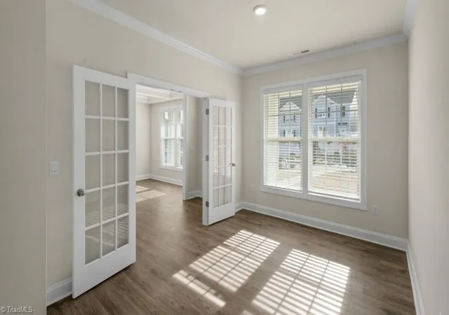 3rd image of 116 Harbor Hill Blvd, Jamestown, NC 27282 | MLS# 1226981