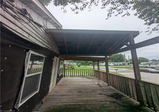Photo 4 of Sale Pending at 105 Cherry St, Reidsville, NC 27320 | MLS# 1229691 | Listing updated on 2026-10-05