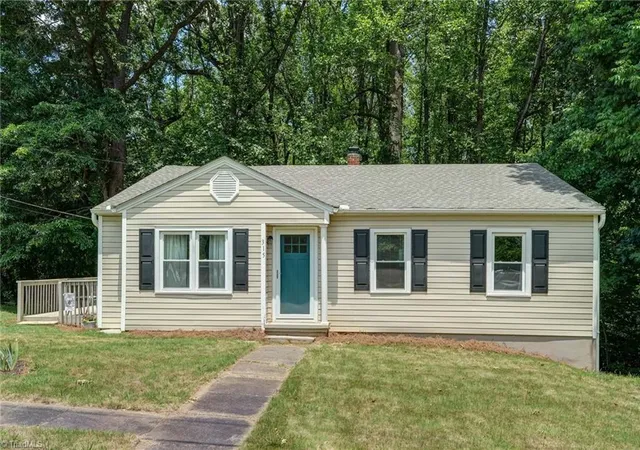 Photo 4 of Sale Pending at 315 Turner Dr Ext, Reidsville, NC 27320 | MLS# 1228290 | Listing updated on 2026-09-15
