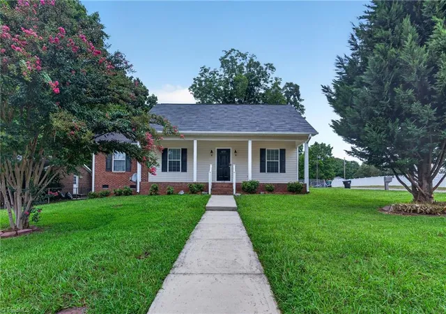 Photo 3 of Single family home for sale at 639 Sterling Ave, High Point, NC 27265 | MLS# 1230057 | Listing updated on 2026-09-09
