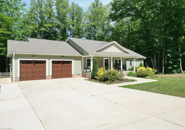 2nd image of 5086 Appalachian Rd, Winston Salem, NC 27105 | MLS# 1225932