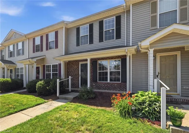 Photo 2 of Single family home for sale at 5808 Battery Dr #42, Greensboro, NC 27409 | MLS# 1223630 | Listing updated on 2026-09-14