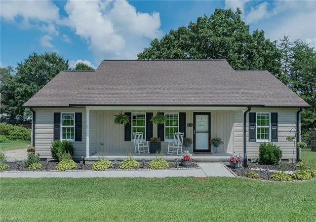Photo 3 of Sale Pending at 185 Broadway Rd, Lexington, NC 27295 | MLS# 1230180 | Listing updated on 2026-09-15