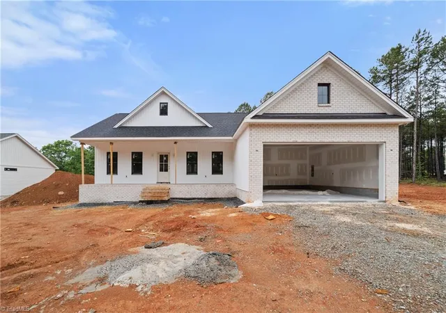 Homes for sale in Denton, NC | 410 Potters Landing, Denton, NC 27239 | MLS# 1217968