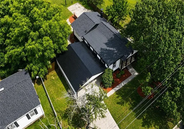 Photo 3 of Sale Pending at 114 Aunt Mary Ave, Greensboro, NC 27405 | MLS# 1228676 | Listing updated on 2026-09-04