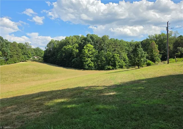 3rd image of 6091 Eaton Rd, Walnut Cove, NC 27052 | MLS# 1227636