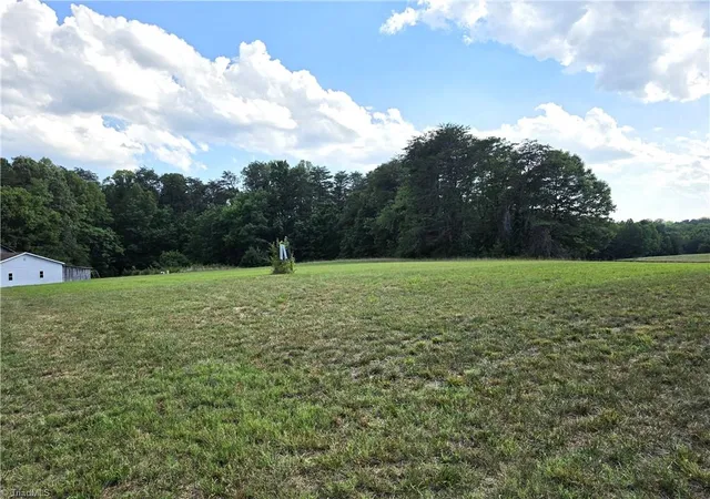 7th image of 6091 Eaton Rd, Walnut Cove, NC 27052 | MLS# 1227636