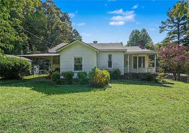 2nd image of 533 Bonkemeyer Dr, Randleman, NC 27317 | MLS# 1231426
