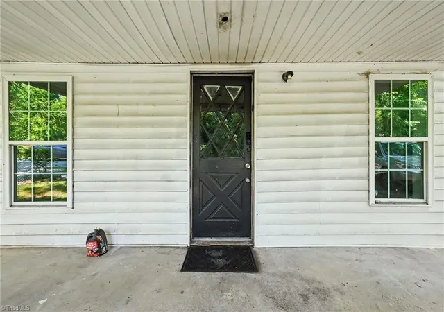 Photo 3 of Single family home for sale at 1119 N Park Ave, Burlington, NC 27217 | MLS# 1228255 | Listing updated on 2026-09-20