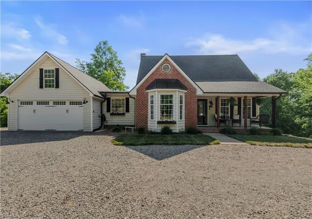 Homes for sale in Walnut Cove, NC | 1125 Briarwood Dr, Walnut Cove, NC 27052 | MLS# 1219937