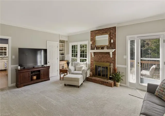 Photo 4 of Single family home for sale at 520 Barrett Rd, Winston Salem, NC 27104 | MLS# 1229892 | Listing updated on 2026-09-13