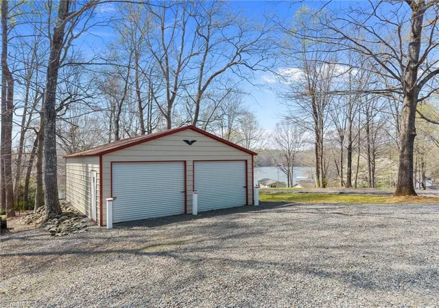 4th image of 435 Lake Dr, Lexington, NC 27292 | MLS# 1214507