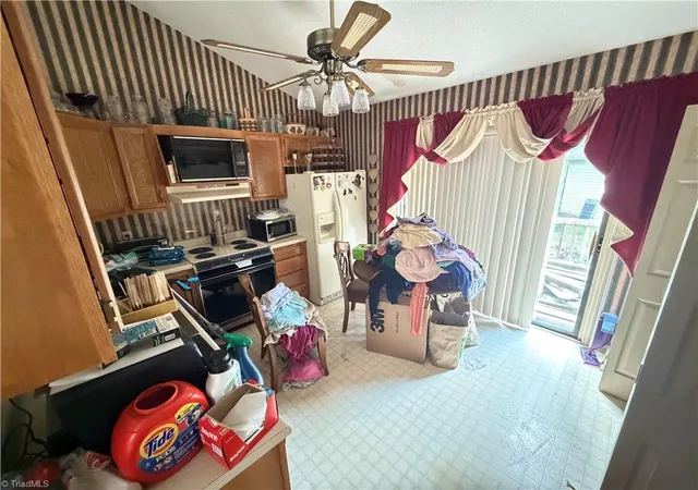 Photo 4 of Sale Pending at 3126 Westbury Dr, Jamestown, NC 27282 | MLS# 1230364 | Listing updated on 2026-08-28