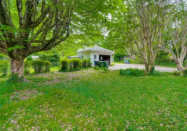 35th image of 1518 Cloverdale Ave, Winston Salem, NC 27104 | MLS# 1218278