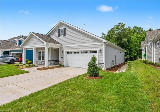 Photo 2 of Sale Pending at 3425 Willowcrest St, High Point, NC 27265 | MLS# 1222226 | Listing updated on 2026-09-06