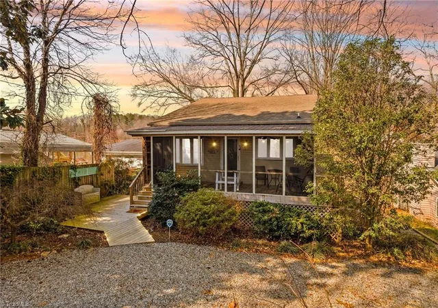 1st image of 1331 Hickory Point Dr, Lexington, NC 27292 | MLS# 1211838