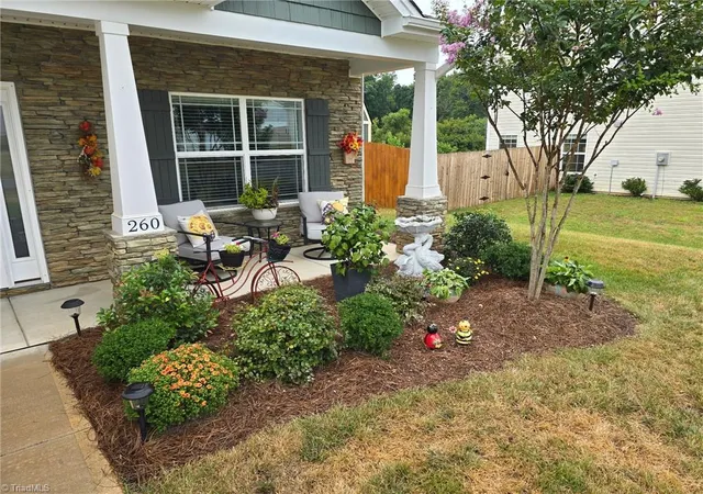 Photo 3 of Single family home for sale at 260 Kyndall Run Dr, Lexington, NC 27295 | MLS# 1233833 | Listing updated on 2026-09-02