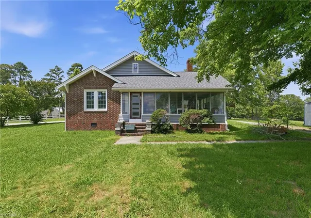 1st image of 5853 Riverdale Dr, Jamestown, NC 27282 | MLS# 1226710