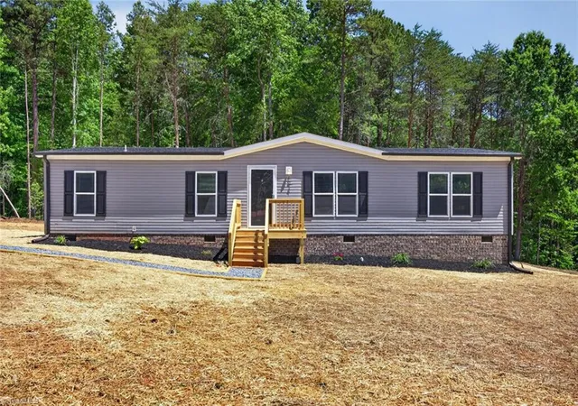 Homes for sale in Lexington, NC | 194 Harvick Ln, Lexington, NC 27292 | MLS# 1219643