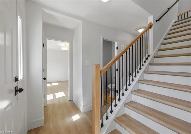 5th image of 942 Chatfield Dr, Jamestown, NC 27282 | MLS# 1226836