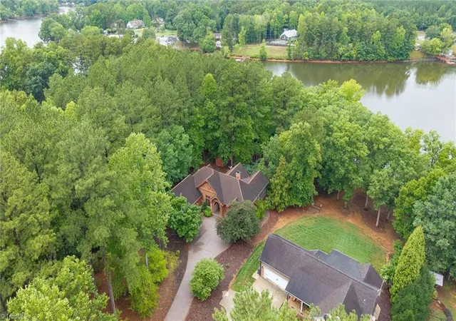 5th image of 621 Crystal Bay Dr, Denton, NC 27239 | MLS# 1227549