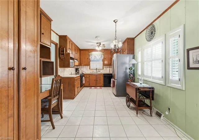 4th image of 4701 New Walkertown Rd, Walkertown, NC 27051 | MLS# 1222472
