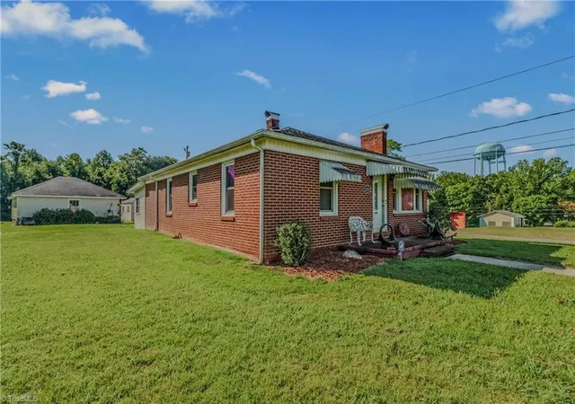 3rd image of 2252 Wards Gap Rd, Mount Airy, NC 27030 | MLS# 1230051