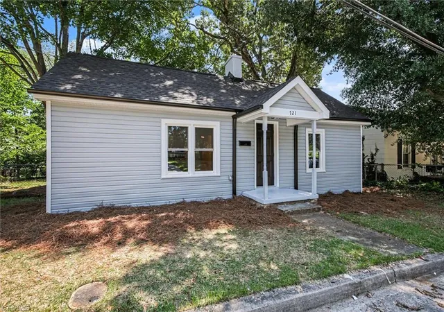 Photo 3 of Single family home for sale at 721 Mulberry St, Winston Salem, NC 27101 | MLS# 1228139 | Listing updated on 2026-09-22