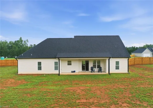 4th image of 123 Gregorys Grange Dr, Elon, NC 27244 | MLS# 1230730