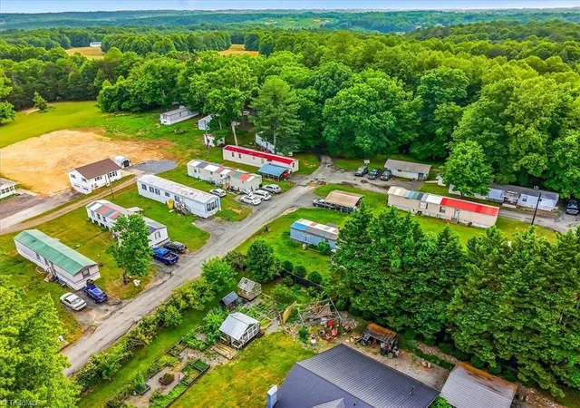 4th image of 109 Sheets Park Ln, Mount Airy, NC 27030 | MLS# 1222532