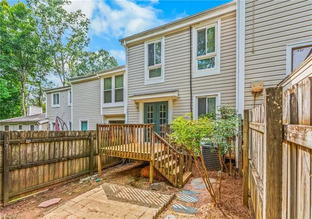 12th image of 5308 Delta Dr, Winston Salem, NC 27104 | MLS# 1230208