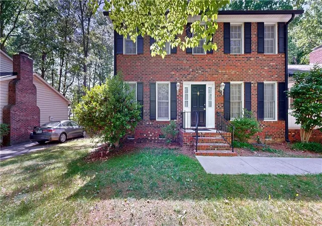 2nd image of 1711 Scarborough Rd, High Point, NC 27265 | MLS# 1221917