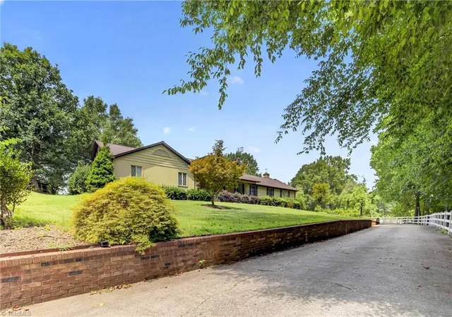 2nd image of 4262 Nc Hwy 49 S, Asheboro, NC 27205 | MLS# 1229414