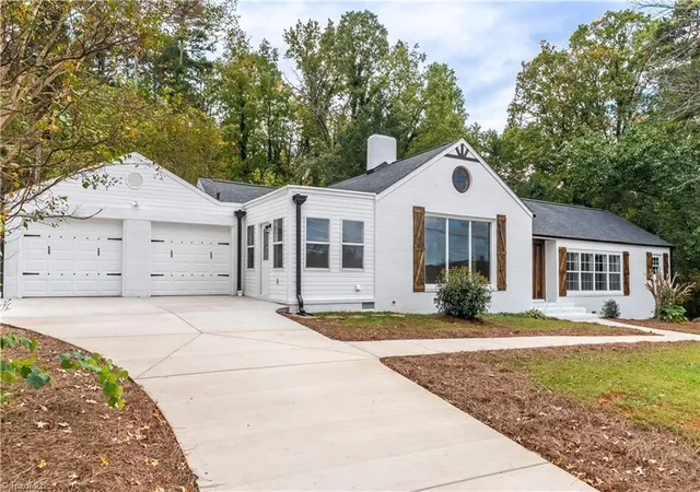 Homes for sale in Denton, NC | 178 Salisbury St, Denton, NC 27239 | MLS# 1214363